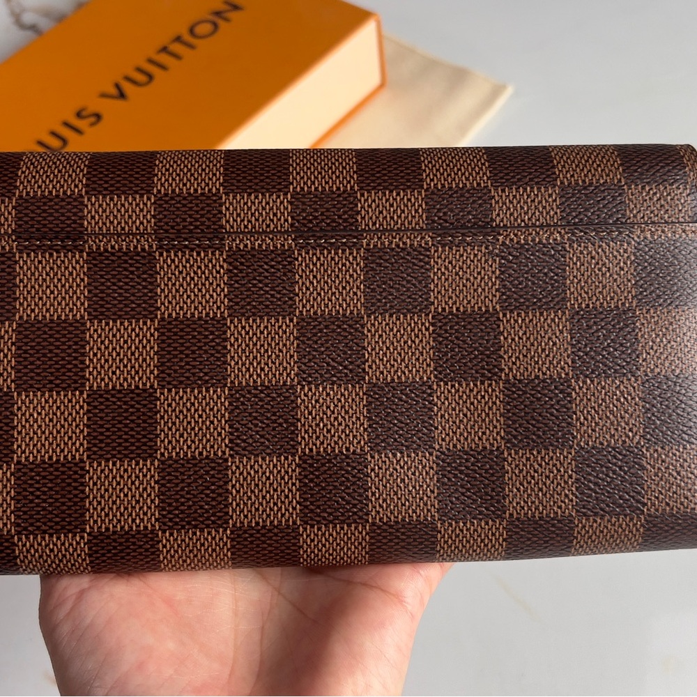 Authentic Louis Vuitton Sarah Wallet Ebene Pink - Picture 16 of 16